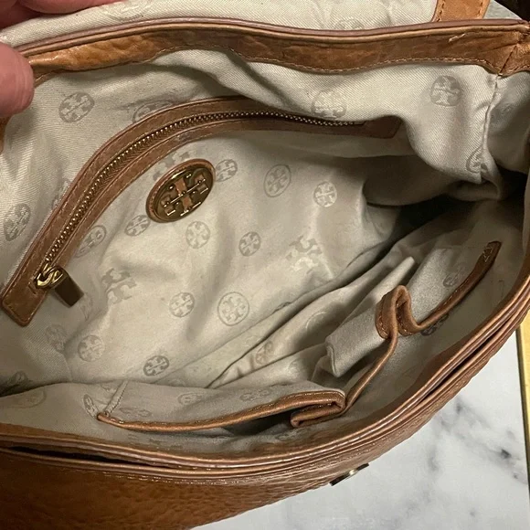 Tory Burch Shoulder Bag - Picture 7 of 13